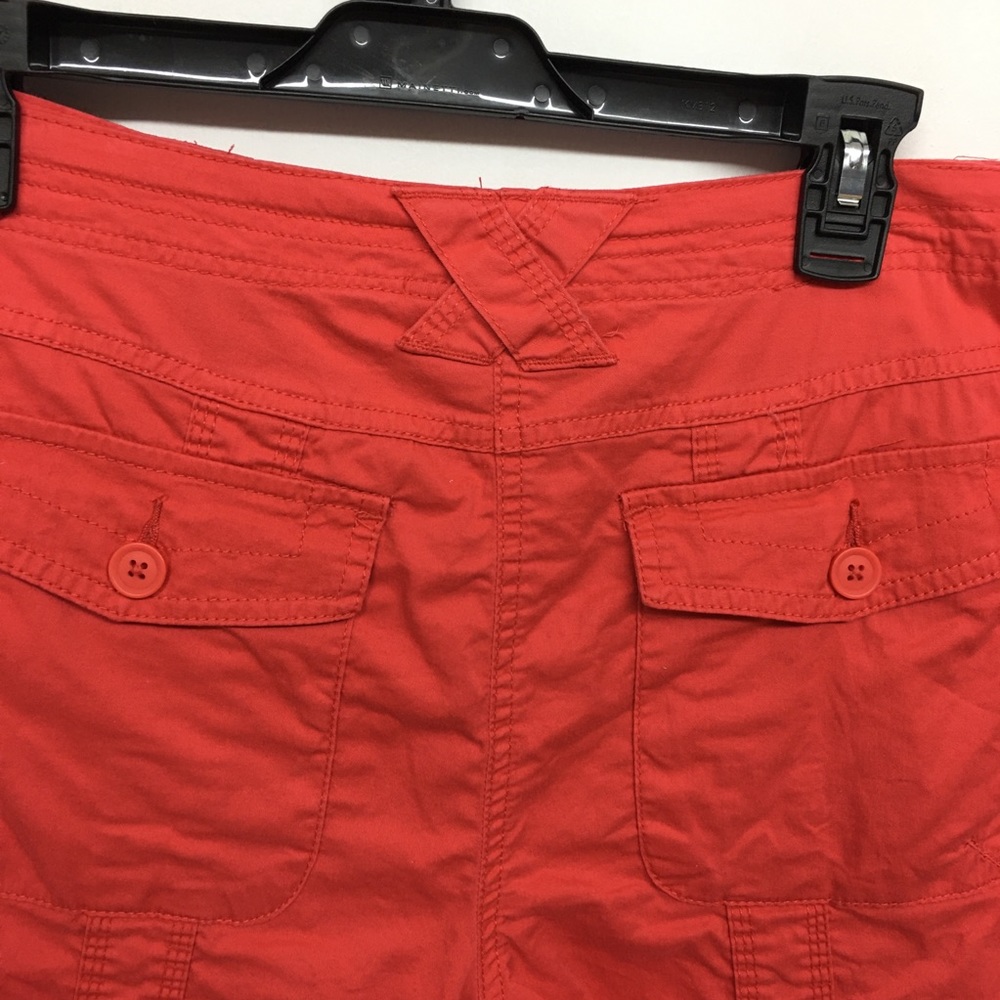 Kim Rogers Light Red Cargo Capris size 10 - Picture 6 of 7
